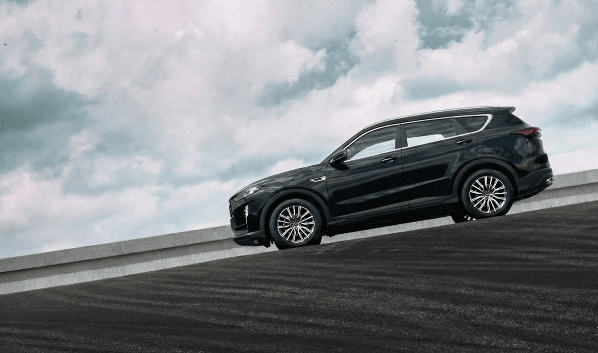 X70 Plus Exterior View 2