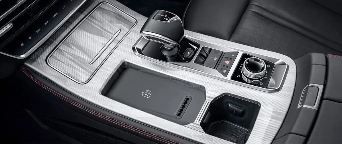 Wireless Charging & Smart Console